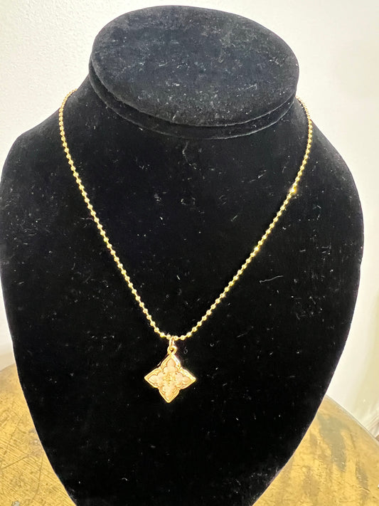 Flower Pendant Necklace