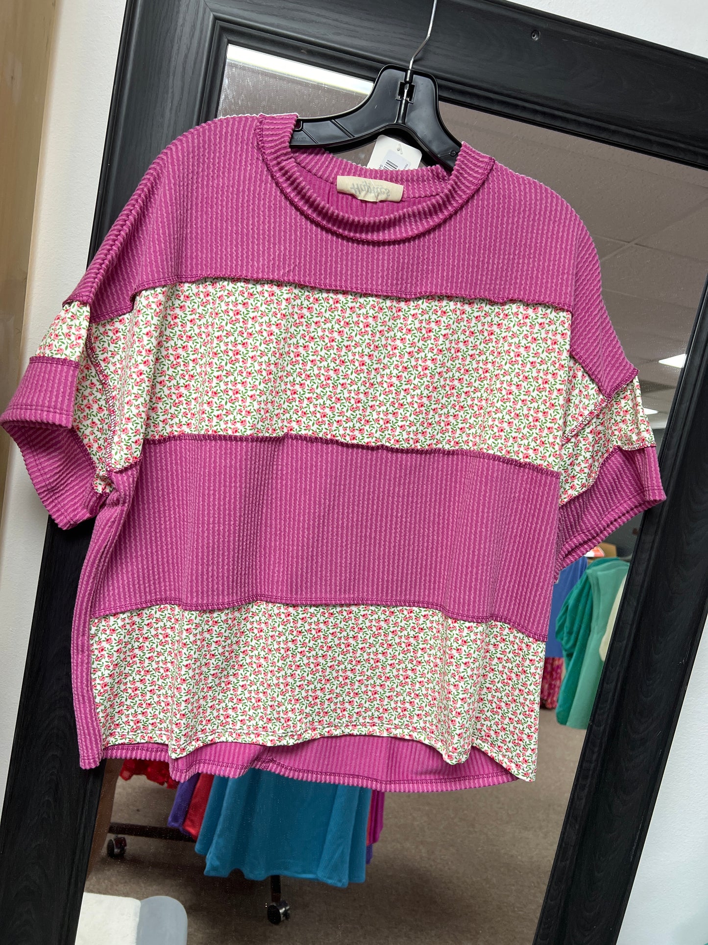 Ribbed Floral Color block Top, Fuchsia