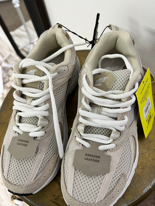 Avia Viral Tennis Shoe-Size 7