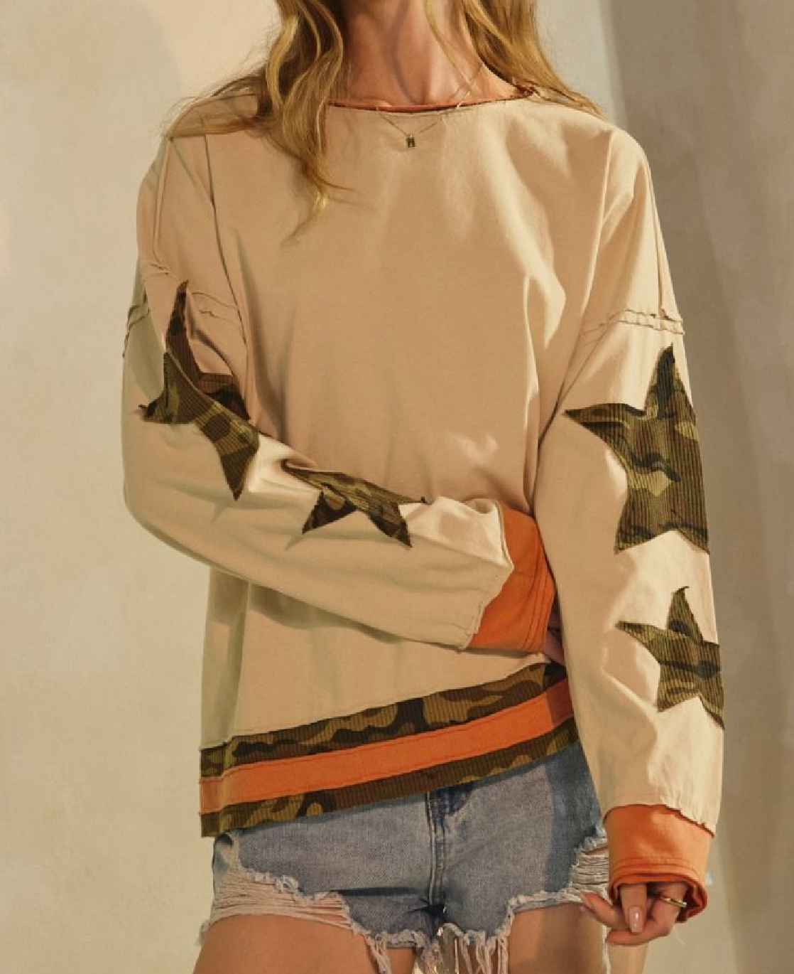 Oversized Top w/ Camo Stars