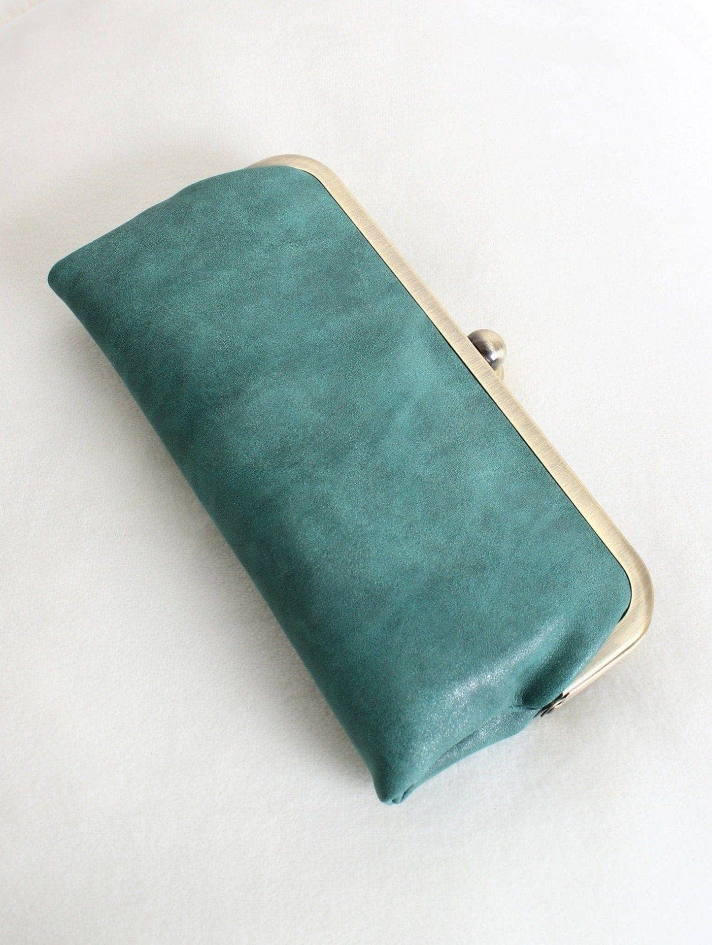 The Karen Kiss Lock Wallet
