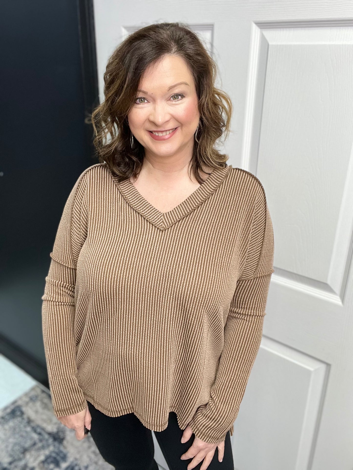 Raised Rib Long Sleeve Hi Low V Neck Top, Brown