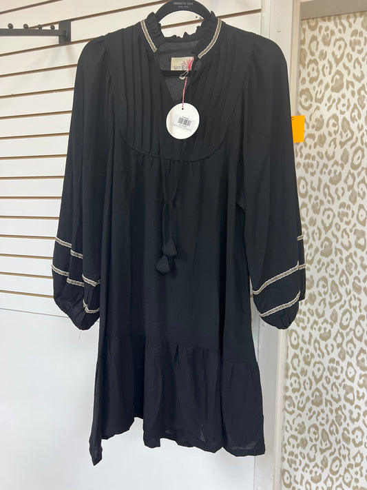 K1336-Pleated Smock Tiered Mini Dress, Black