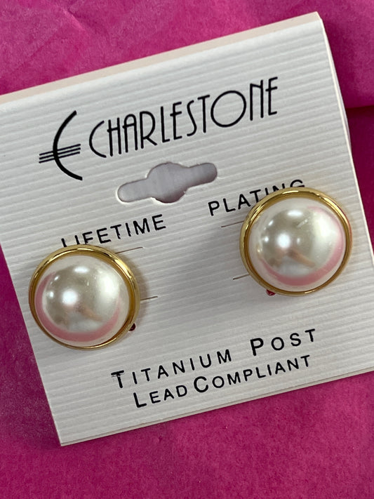 Gold Plating Faux Pearl Clip On Earrings-25709c297