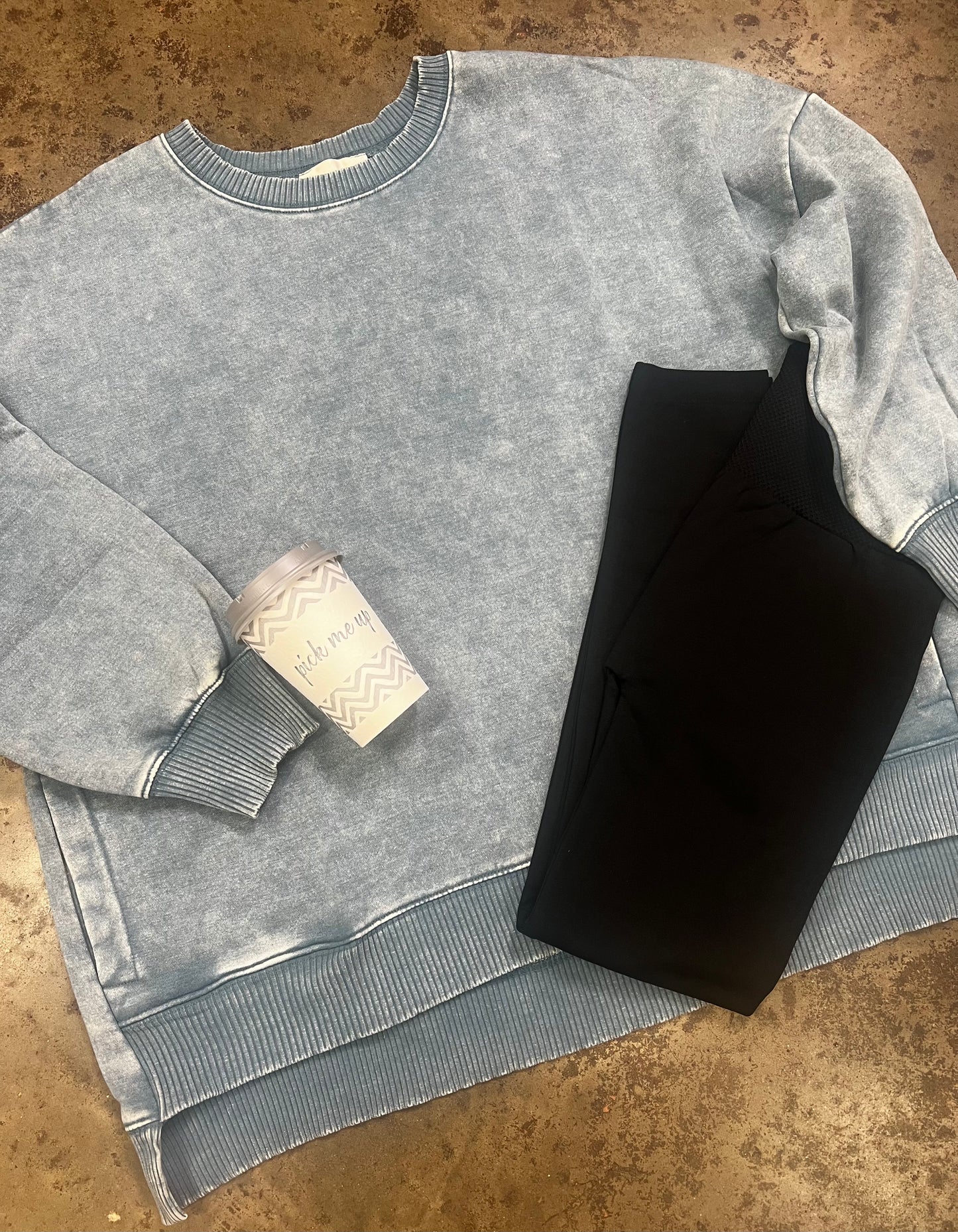 Zenana Sweatshirt with pockets