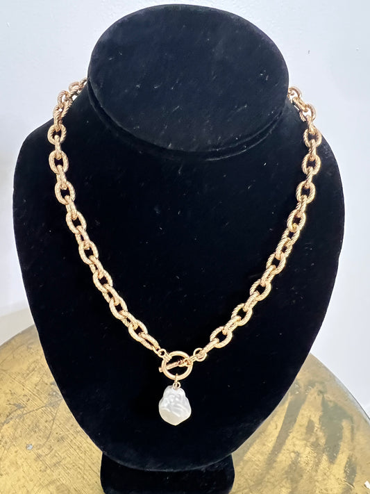 Pearl Toggle Necklace