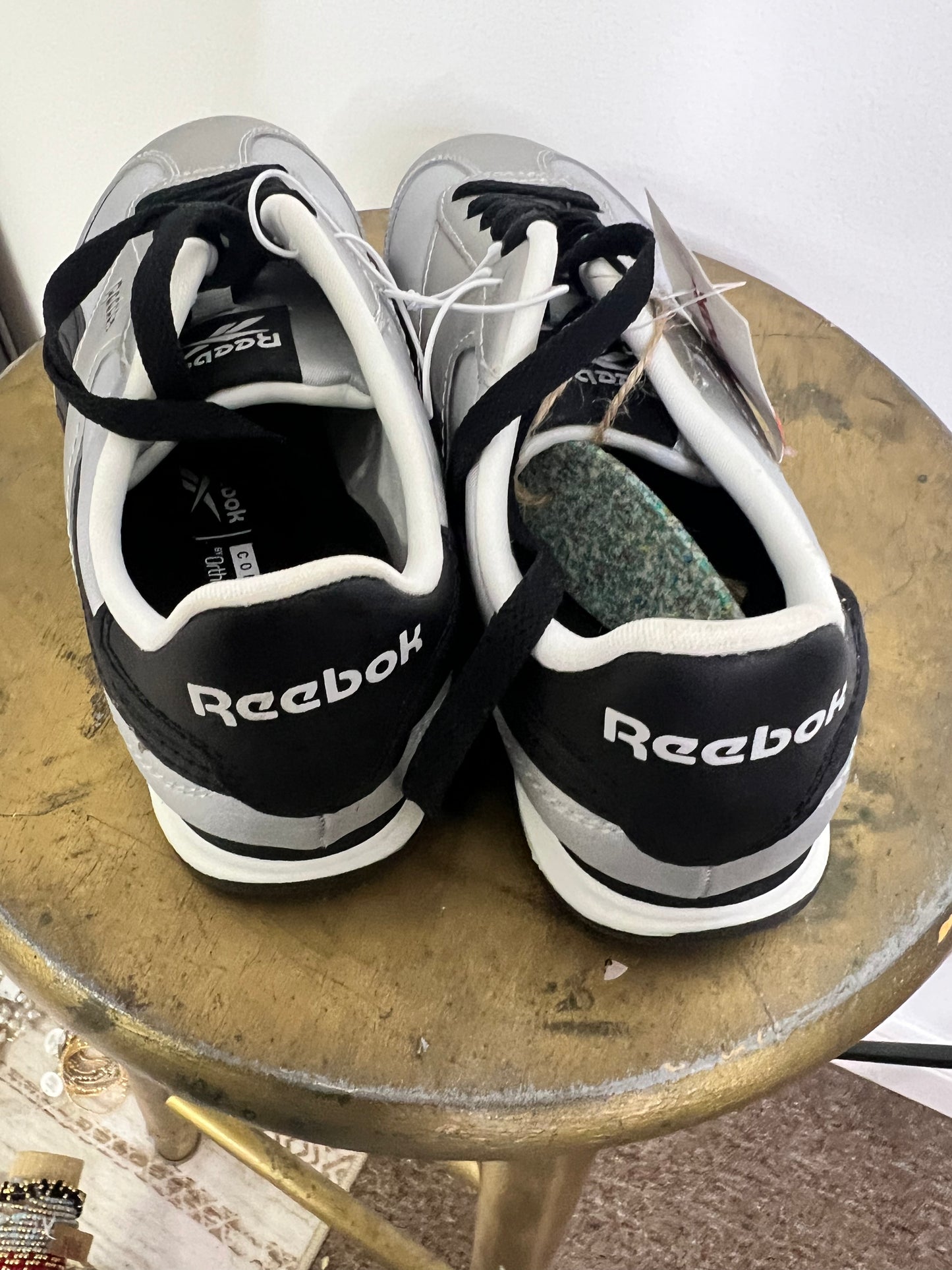 Reebok Classic Sneakers Size 7 1/2 NWT
