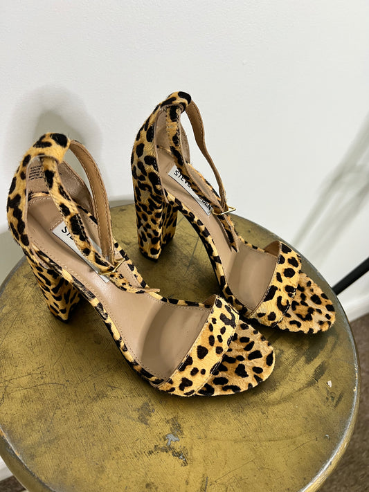 Cheetah Print Heel-Size 7