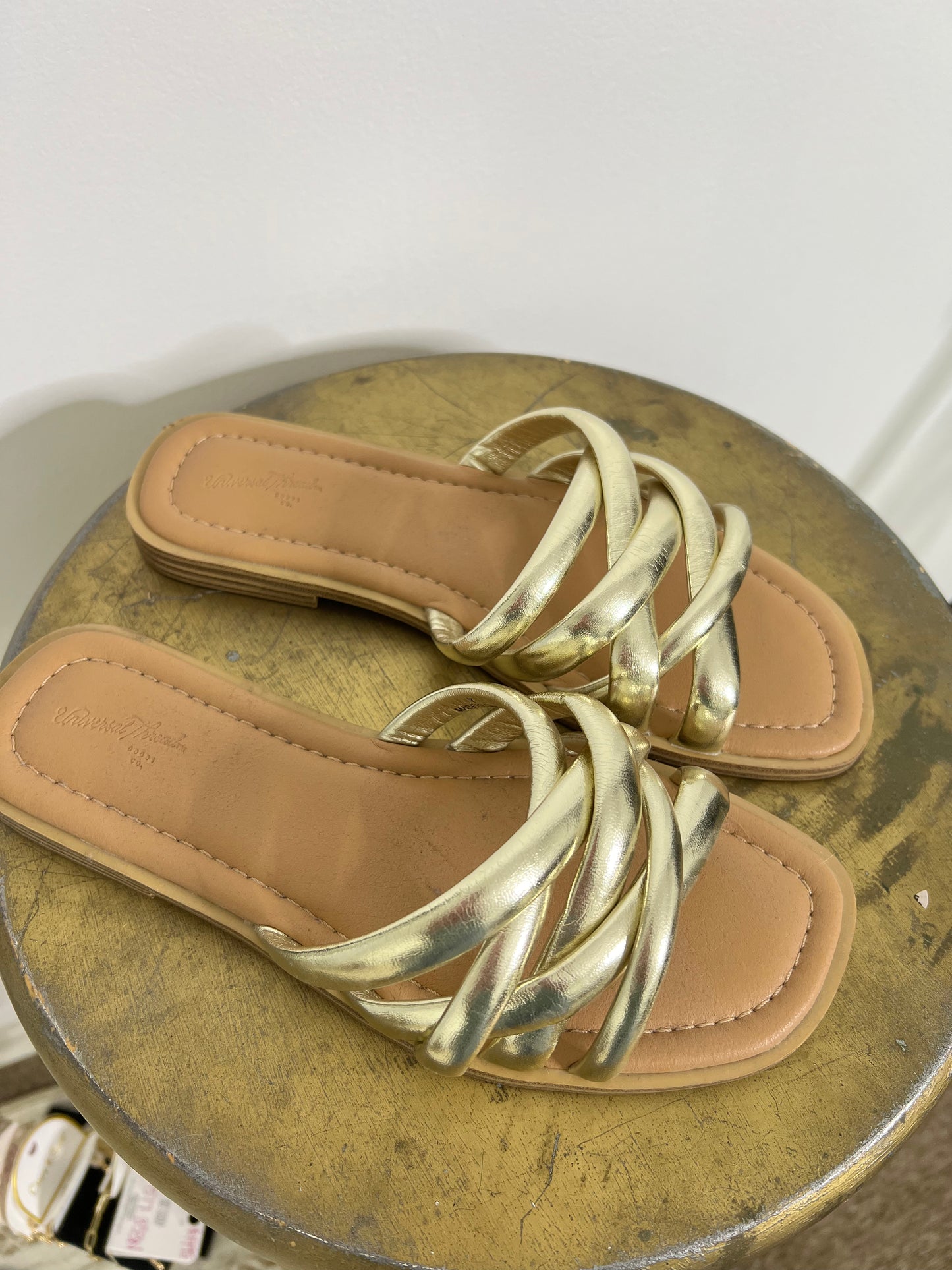 Gold Sandal-Size 7