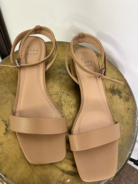 Strappy Sandal-Size 7 1/2
