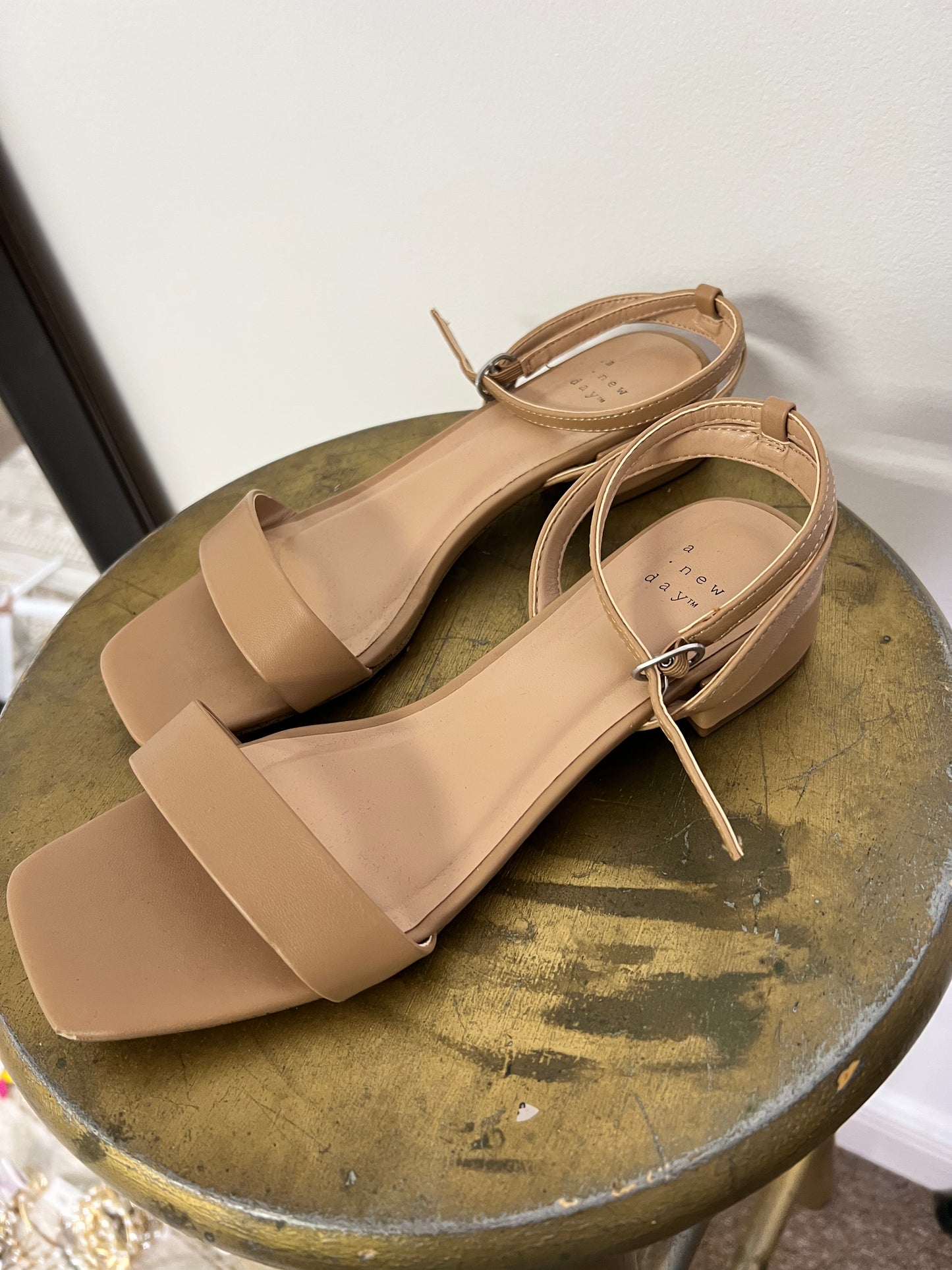 Strappy Sandal-Size 7 1/2