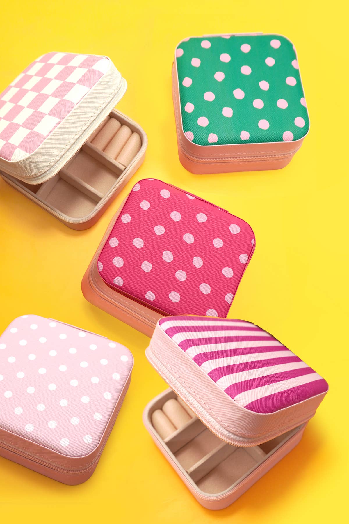 Pretty Little Things Travel Jewelry Case