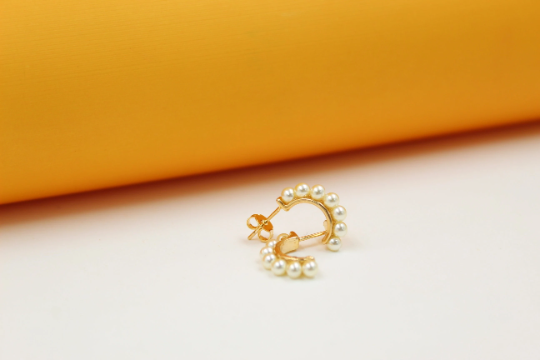 Pearl & Grace Classic Pearl Half Hoops