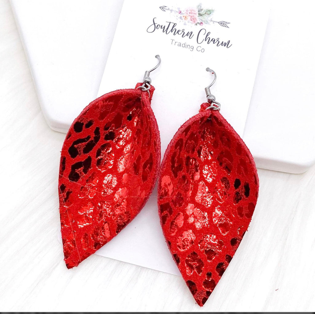 Metallic Valentine's Day Leopard Petals, Red