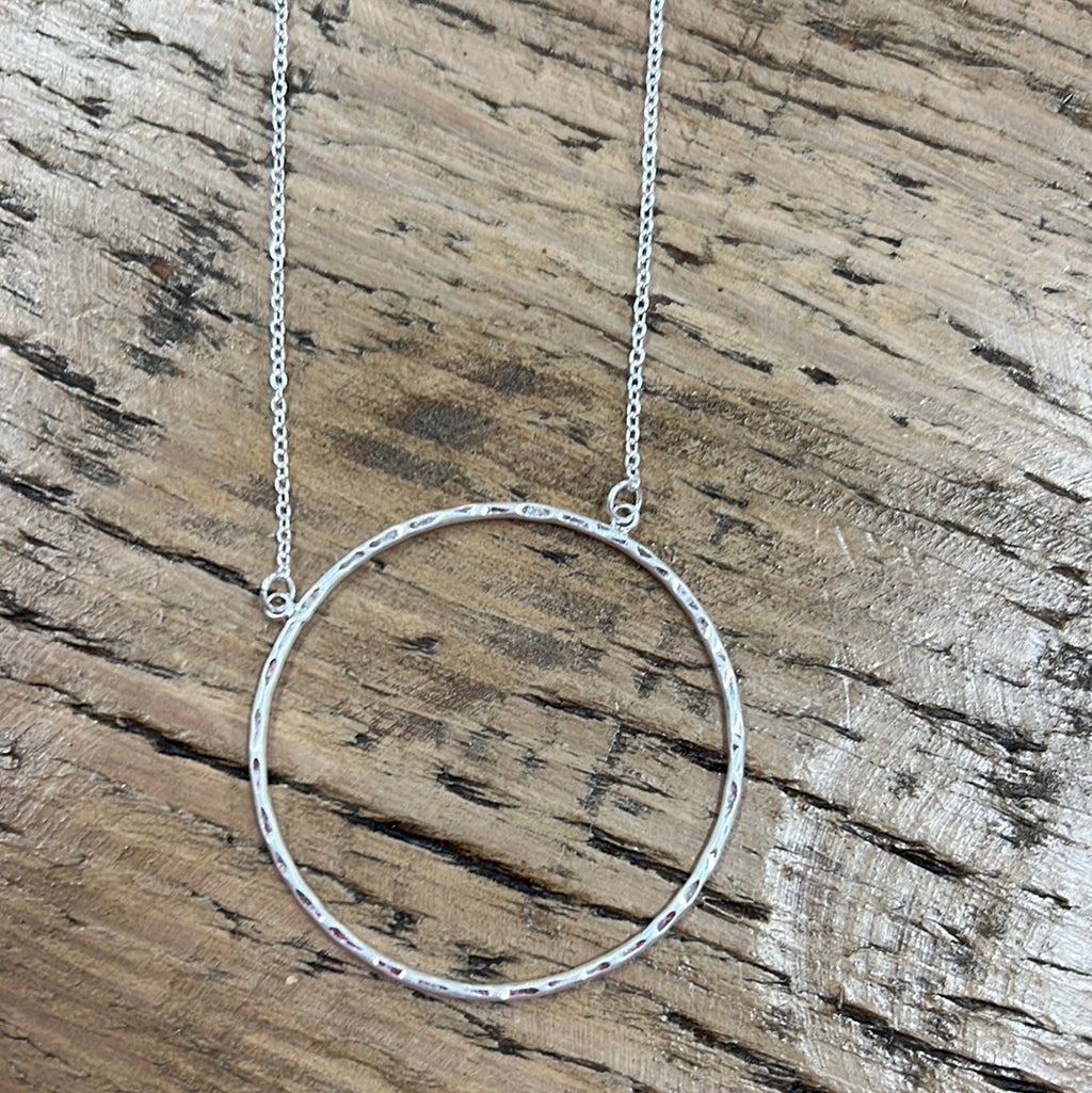 3089 Circle Pendant Necklace, Silver